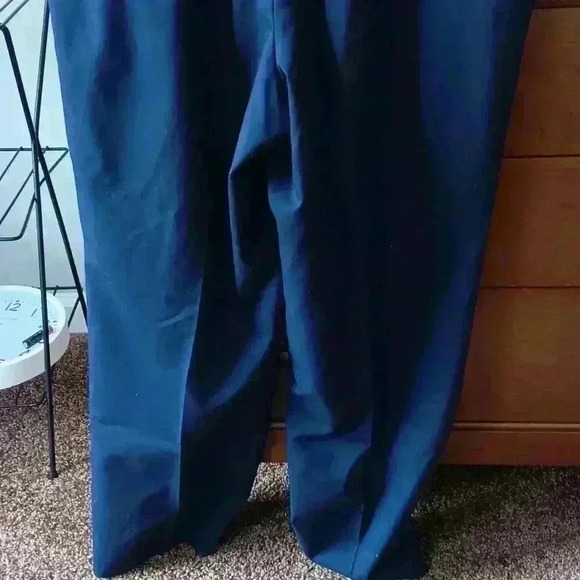 "KORET" 16P Navy Blue ¾ Elastic Waist. Side pockets comfortable fit EUC - Picture 3 of 7